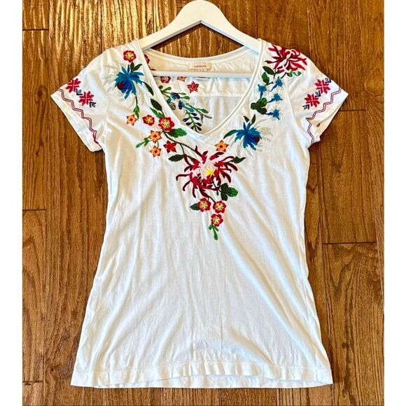 Sundance white embroidered floral vneck top small - Picture 9 of 9